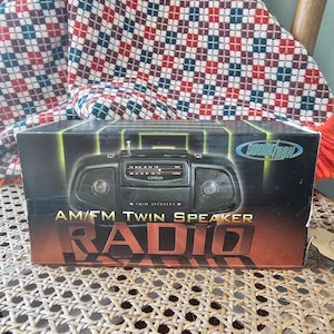 Vintage sound max am/fm radio new old stock