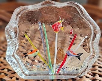 Vintage Murano Style glass aquarium paperweight with fish