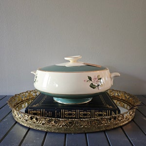 Vintage Homer Laughlin Vintage serving dish with lid