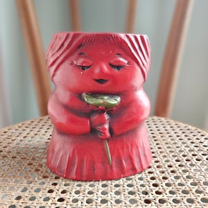 Vintage rode meisjes keramische plantenbak