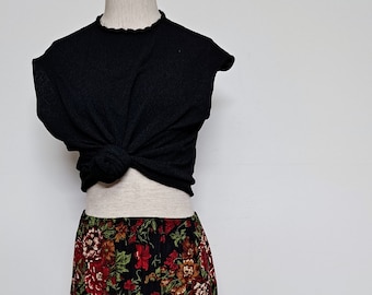 90s Grunge Rose Garden Floral Secretary Skirt women small medium boho hippie preppy secretary skirt romantic rustic skirt USA Black red