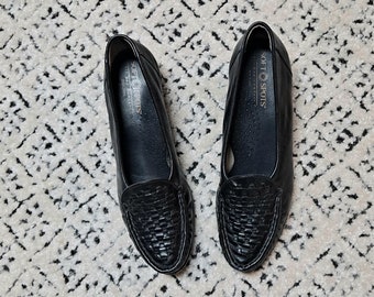 Vintage 80s Black Woven Leather Loafers women 7.5 preppy indie hipster granny shoes