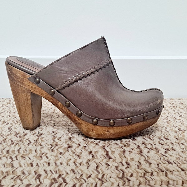 Vintage 90s Taupe Brown Leather High Heel Clogs women 6.5 Studded biker Mules boho Clogs Corso Como stacked wood platform heel