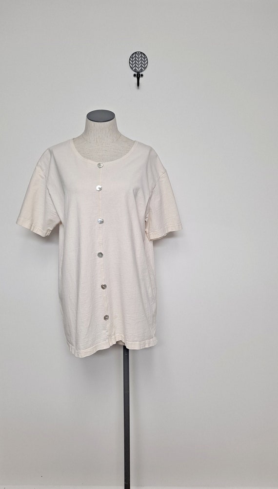 Vintage Creamy White Cotton Long Waist T Shirt wi… - image 1