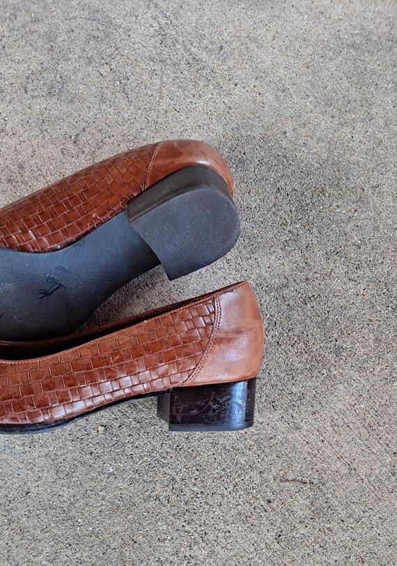 Vintage 90s Brown Woven Leather Slip On Heels wom… - image 5