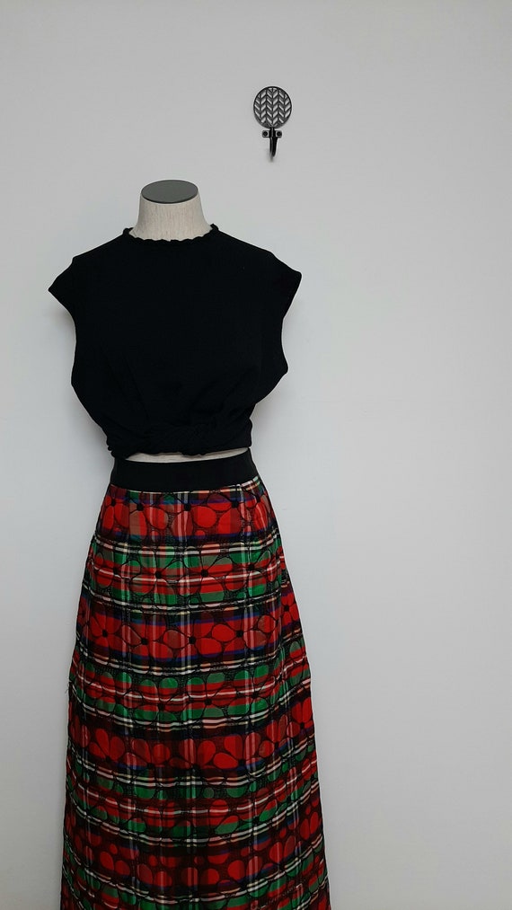 Vintage 60s Red and Green Tartan Plaid Flower Powe