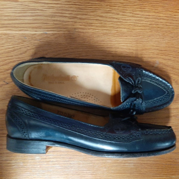 Vintage 80s TIMBERLAND Navy Blue Leather Preppy Chic Womens Loafers 6 6.5 retro indie hipster slip on shoes Made in USA