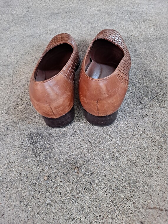 Vintage 90s Brown Woven Leather Slip On Heels wom… - image 4