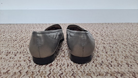 Vintage 80s PEWTER Silver Quilted Leather Loafers… - image 3
