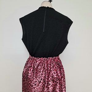 Vintage 90s Romy & Michelle Hot Pink Cheetah Print Pencil Skirt with Feather Trim women medium large disco skirt club kid raver image 2