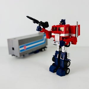 Vintage 1984 Original Transformers G1 Optimus Prime Toy with with Convoy Trailer, 1980s Hasbro Takara Action Figure Set