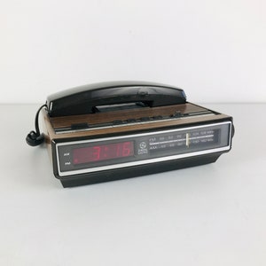 Vintage 1980s General Electric AM FM Clock Radio Alarm Clock with Landline Telephone, Retro Digital Clock with Faux Bois Design, GE 7-4710A image 1