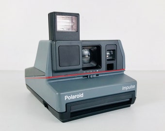 Vintage 1990s Polaroid Impulse 600 Instant Camera with Pop Up Flash UNTESTED, Retro Instant Camera Photography / Photographer Gift