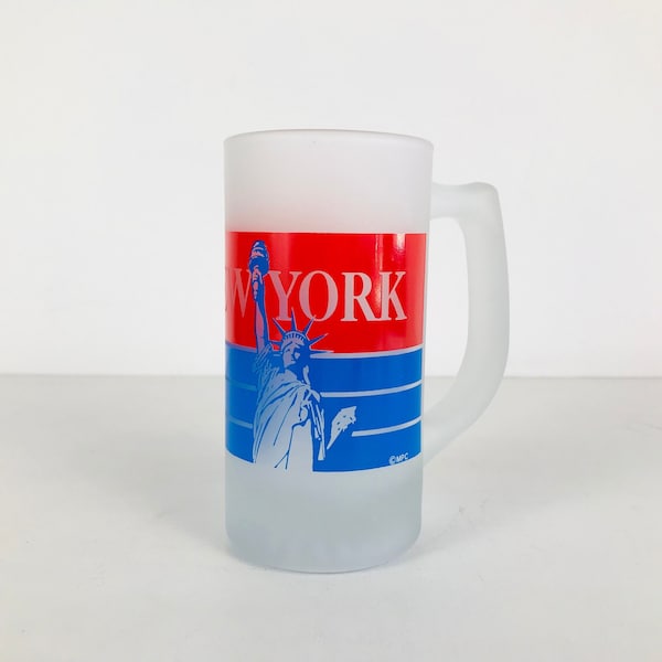 Vintage New York City Statue of Liberty Glass Frosted Mug from the 1980s, MPC Red and Blue Glass Beer Mug, Big Apple Souvenir Glass