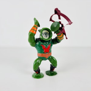 1985 Masters of the Universe 5.5 Inch Action Figure LEECH, Classic 1980s Mattel Toy Line Figurine with Suction Cup Hands and Feet