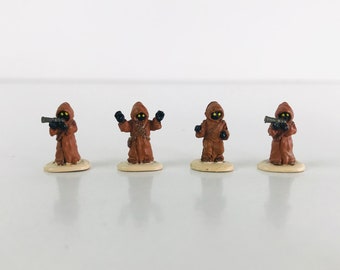 Miniature Star Wars Jawa Figuren, Super Duper Tiny 1/2 "große Jawas Spielzeug Display 4er-Set, Vintage 1990er Jahre Minifiguren."