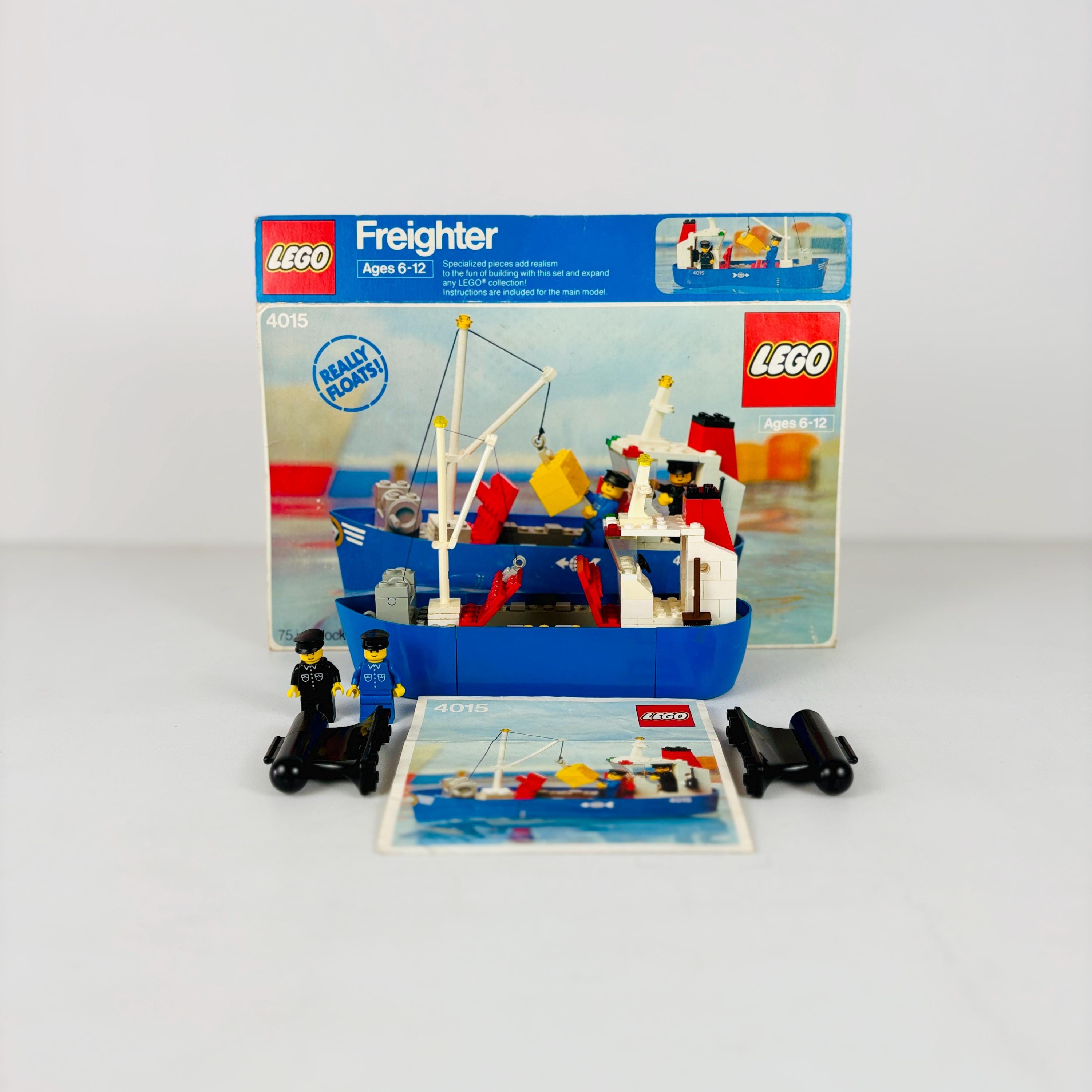 1982年製 レゴ 貨物船 #4015、オリジナルボックスとミニフィギュア付き 