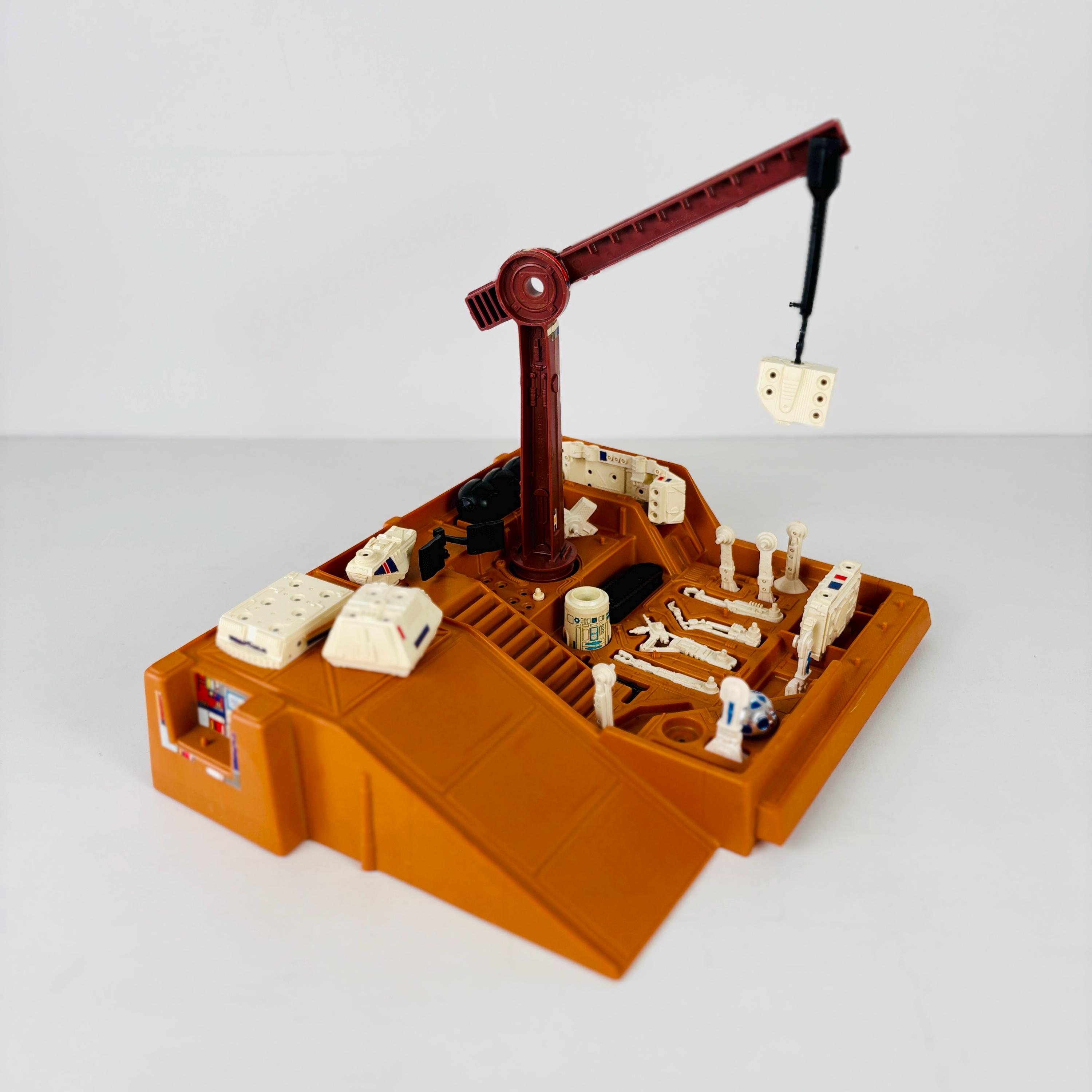 1978 Star Wars Droid Factory Playset, Build Your Own R2-D2 Droids