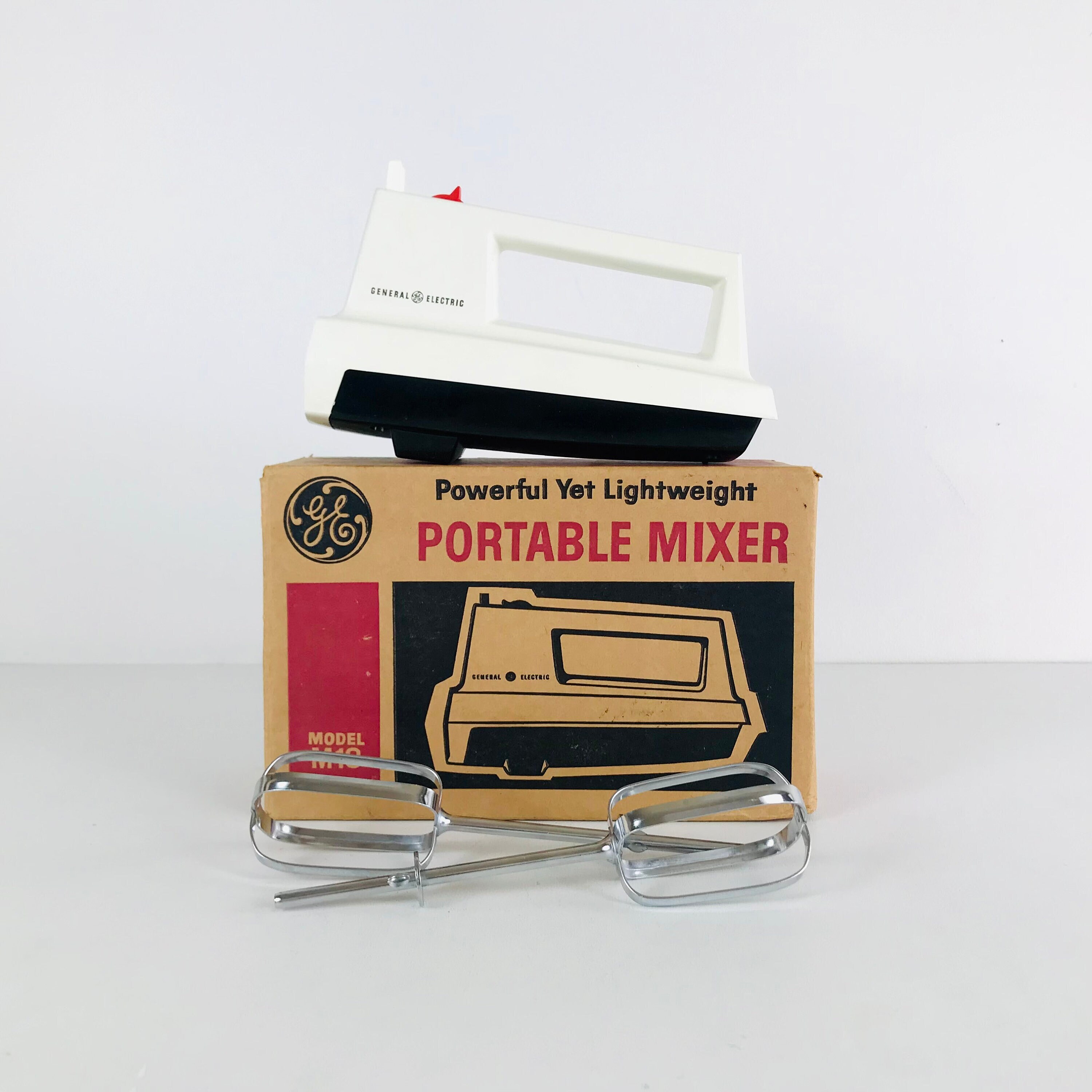 Vintage Appliance / Mixer / GE Super Deluxe Portable Mixer / Retro