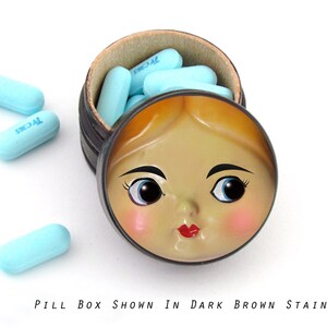 Retro Doll Face Lidded Wooden Pill Box: Small Lined Jewelry Trinket Box