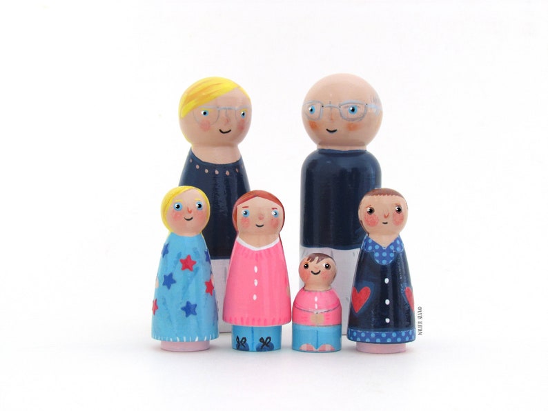 Custom Peg Doll Family Set, Unique Wooden Family Portrait Painted Personalized Peg Dolls Wooden Toys, Made to Order Doll Family, handmade 画像 2