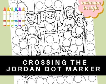 Pode incluir: Desenho a traço em preto e branco de uma cena bíblica com o texto "CROSSING THE JORDAN DOT MARKER". A imagem inclui figuras carregando uma caixa e um bastão, com as palavras "inclusion in style". Lápis de cor são mostrados à esquerda.