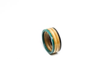 Wooden Skateboard Ring (teal/black)