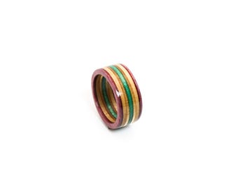 Wooden Skateboard Ring (red/teal)