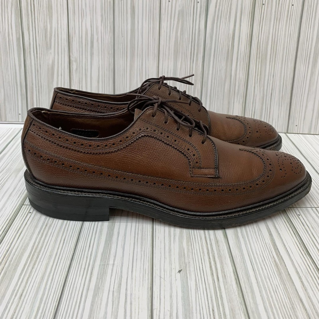 VTG Allen Edmonds 9157 Macneil Brown Pebbled Leather Wingtip