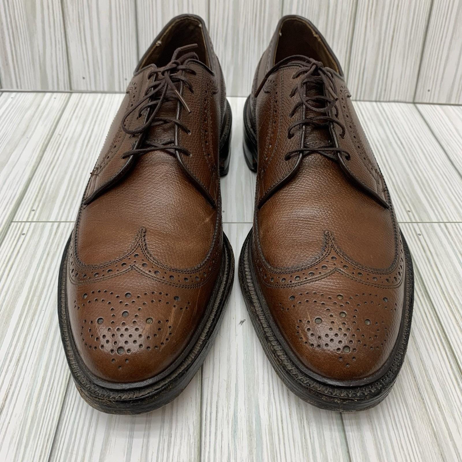 VTG Allen Edmonds 9157 Macneil Brown Pebbled Leather Wingtip