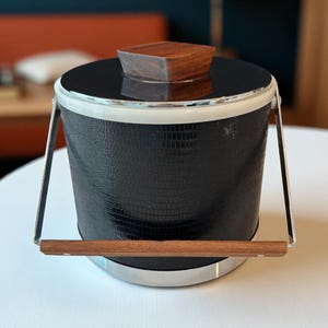 Kromex USA アイスバケツ – ミッドセンチュリーモダン ビニール＆チーク材 トング付き – ブラック バーウェア クラシック