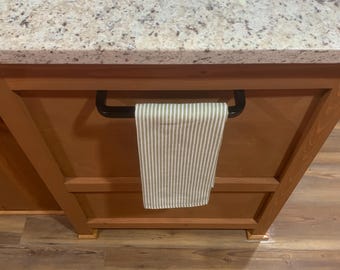Towel holder