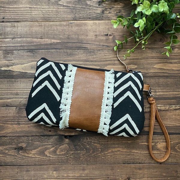 Curvy Clutch in Herringbone Mudcloth in Black -Vegan Leather and Fringe Lace- Zippered Wristlet Clutch / Bridesmaid Gift / Cell Phone Clutch