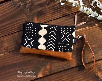 Twilight MudCloth in Black and Natural  with Vegan Leather - Zippered Wristlet Clutch /  Bridesmaid Gift