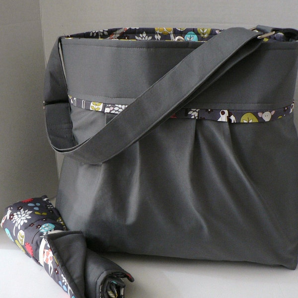 Monterey Diaper Bag Set - Large - In Grey and Giraffes in Grey - With Adjustable Strap and Elastic Pockets