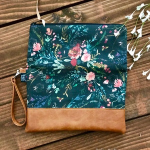 Fold Over Clutch Boho Floral in Midnight with Vegan Leather Detachable Wristlet image 3