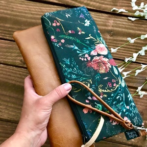 Fold Over Clutch Boho Floral in Midnight with Vegan Leather Detachable Wristlet image 2