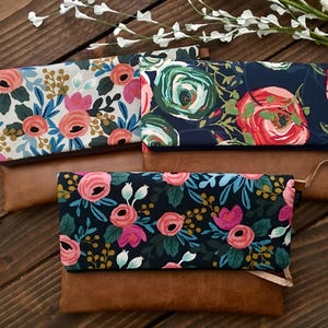Fold Over Clutch Boho Floral in Midnight with Vegan Leather Detachable Wristlet image 6
