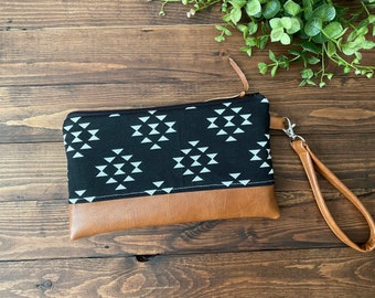 Wristlet Wallet Clutch in Stamped Aztec in Black