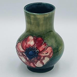 Vintage Moorcroft Anemone Vase-Circa 1949