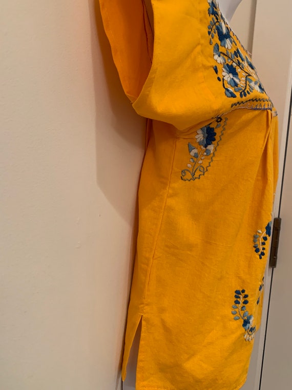 Vintage yellow peasant blouse Oaxacan Mexican embroid… Gem