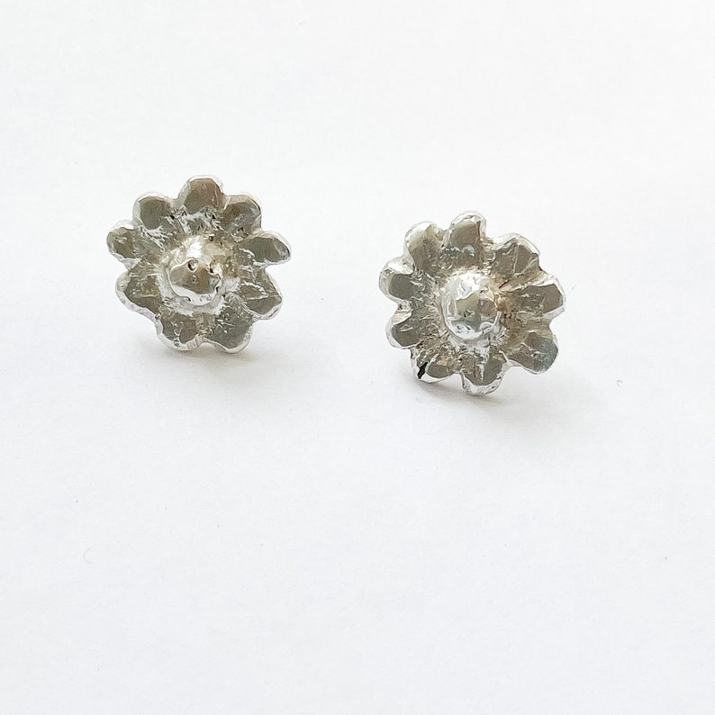 Sterling Silver Daisy Stud Earrings 925 Silver Flower Studs image 4