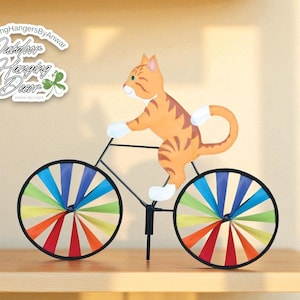 Molino de viento con forma de animal, decoración de jardín con forma de bicicleta de dibujos animados, adorno de jardín con poste, divertido y creativo molino de viento.