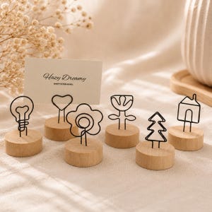 Wire Photo Holder Stand, Wooden Base Desk Decor, Polaroid Card Display, Table Number Stand