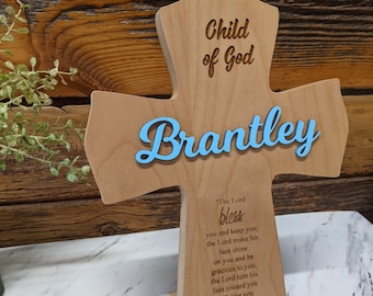 Croix de baptême pour garçon, Croix de baptême personnalisée, Cadeau de baptême personnalisé, Cadeau de nouveau-né, Gravure au laser