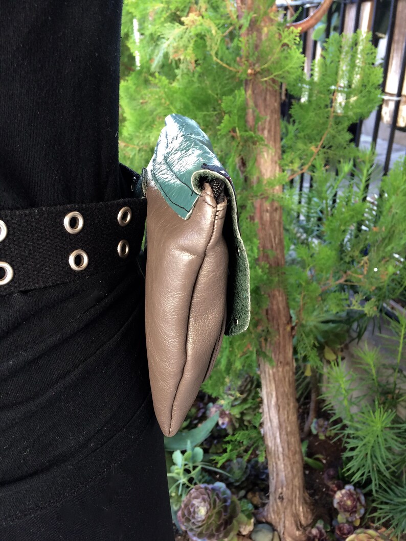 Fanny Pack Belt Purse Clutch In Gray /& Teal Leather With Full Zipper Closure