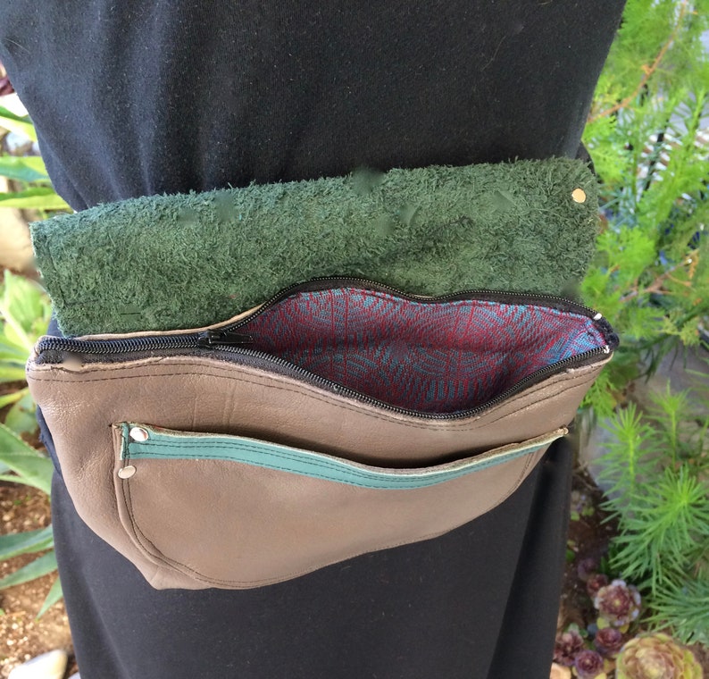 Fanny Pack Belt Purse Clutch In Gray /& Teal Leather With Full Zipper Closure