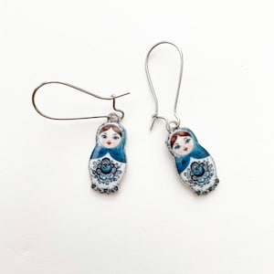 Russian Doll Earrings - Russian nesting doll earrings -Matryoshka Doll Earrings