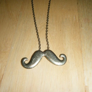 Moustache necklace movember Free Gift With Purchase image 4