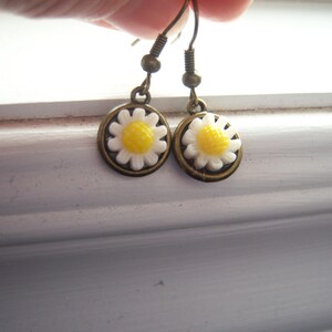 Daisy Earrings Flower Earrings Wedding Earrings Garden Earrings image 1